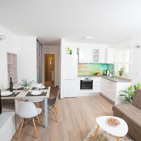 Apartman Roza Podstrana Bagian luar foto