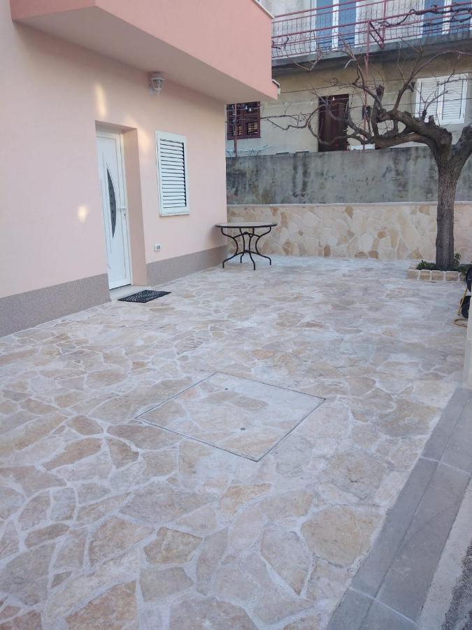 Apartman Roza Podstrana Bagian luar foto