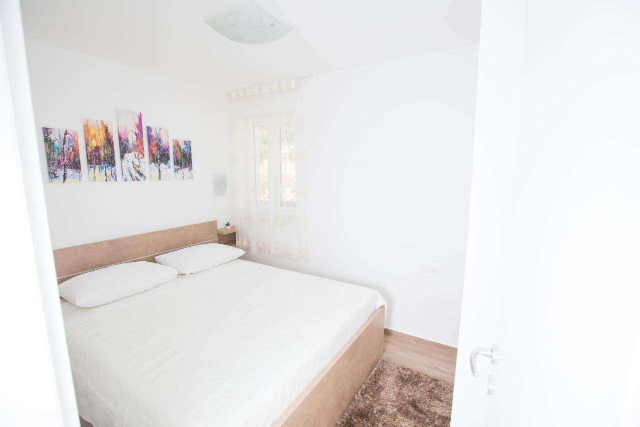 Apartman Roza Podstrana Bagian luar foto
