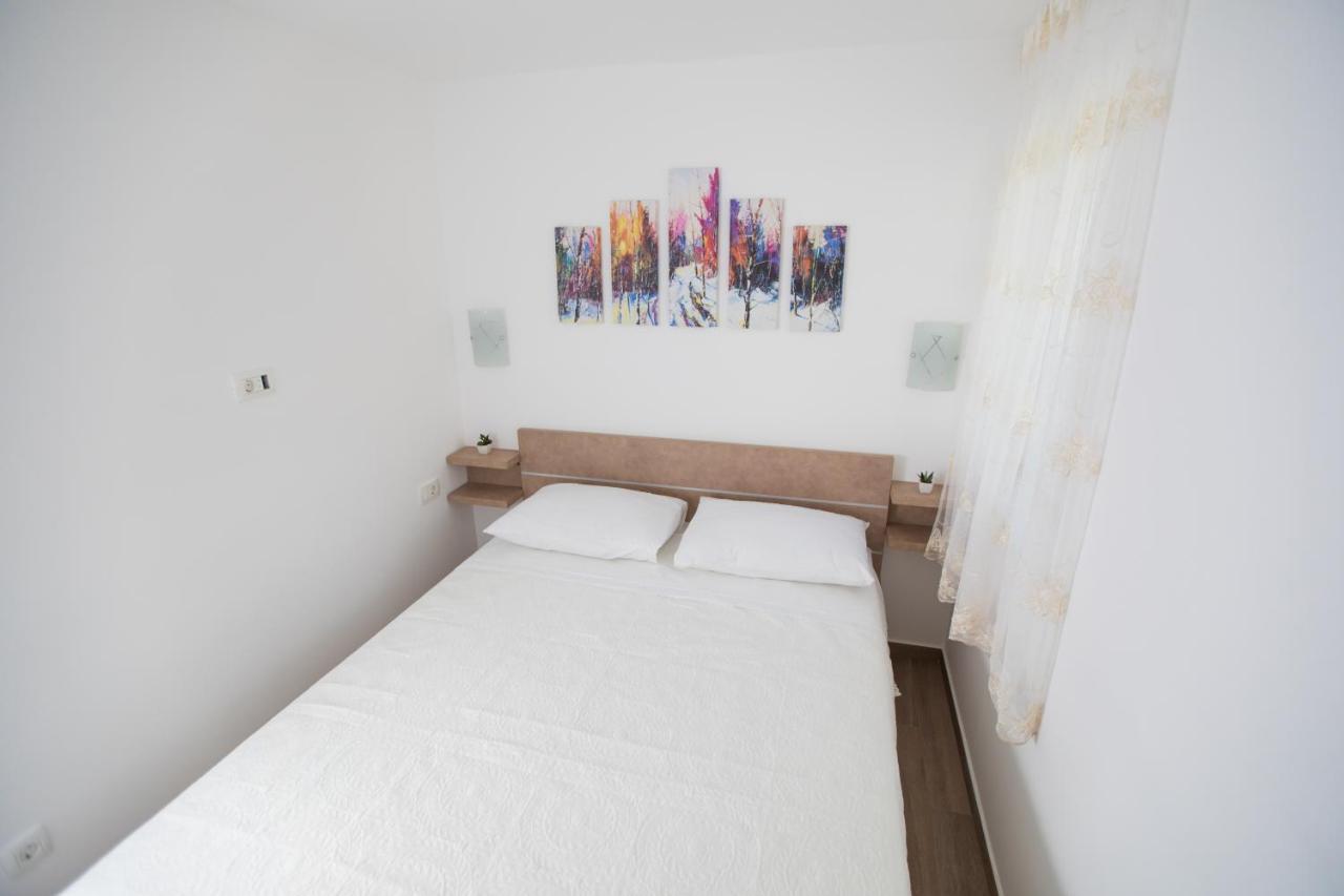 Apartman Roza Podstrana Bagian luar foto